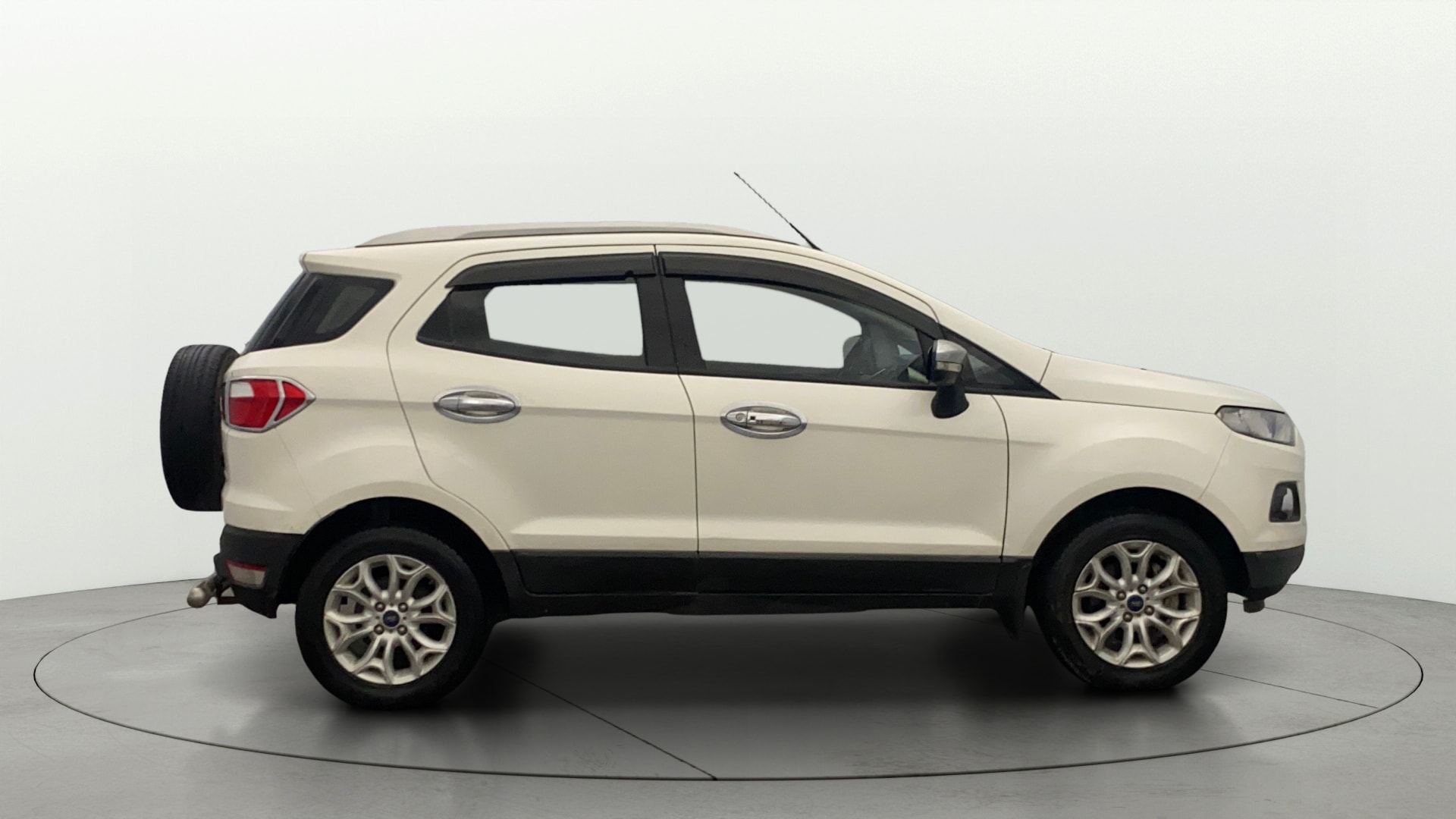 View 2017 Ford EcoSport 1.5 TDCi Diesel Ambiente BS IV Image 8 Used 2017 Ford EcoSport 1.5 TDCi Diesel Ambiente BS IV Image 8