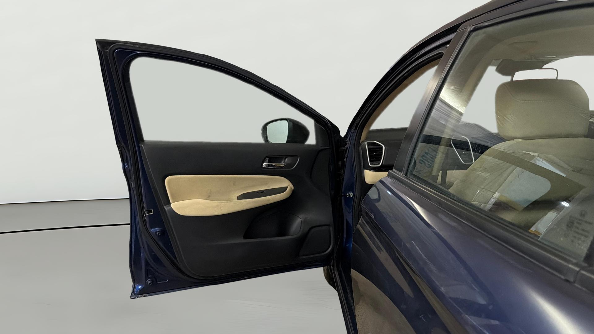View 2024 Honda City ZX MT Diesel Anniversary Edition Image 37 Used 2024 Honda City ZX MT Diesel Anniversary Edition Image 37