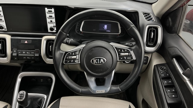 View Kia Sonet Image 13 Used Kia Sonet Image 13