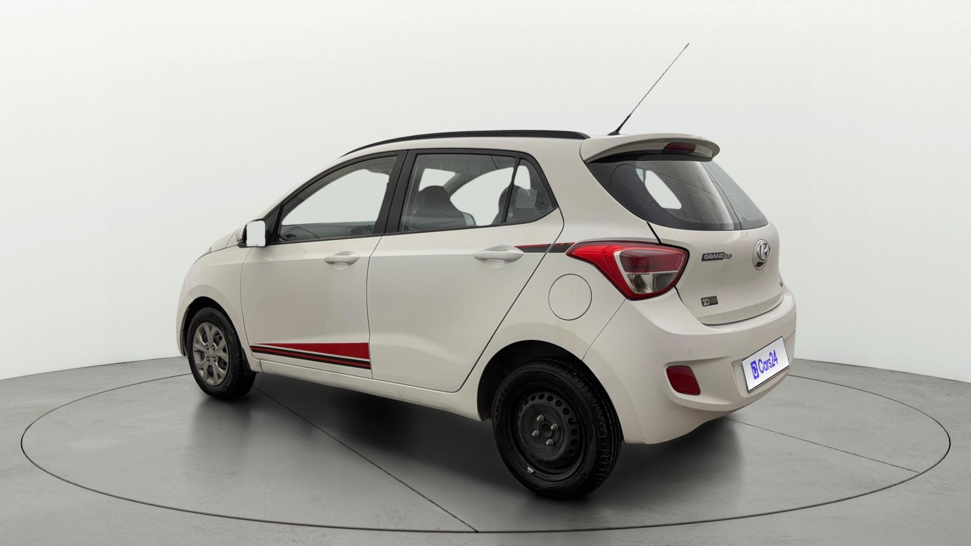 View 2016 Hyundai Grand i10 1.2 Asta Petrol Image 2 Used 2016 Hyundai Grand i10 1.2 Asta Petrol Image 2