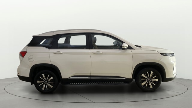 View MG Hector Plus Image 29 Used MG Hector Plus Image 29