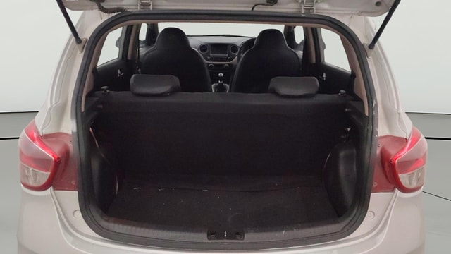 View Hyundai Grand i10 Image 38 Used Hyundai Grand i10 Image 38