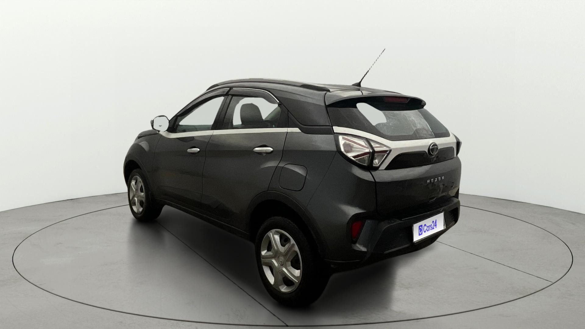 View 2020 Tata Nexon Revotron XM Image 2 Used 2020 Tata Nexon Revotron XM Image 2
