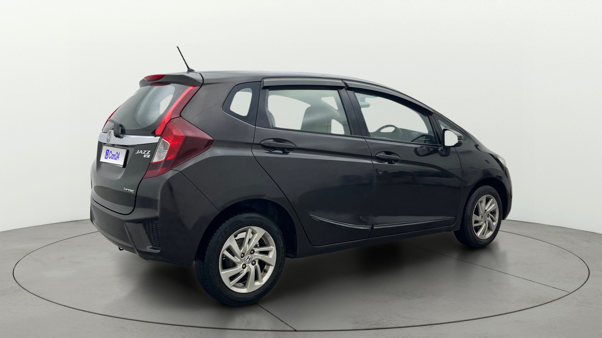 View 2018 Honda Jazz E MT Diesel Image 43 Used 2018 Honda Jazz E MT Diesel Image 43