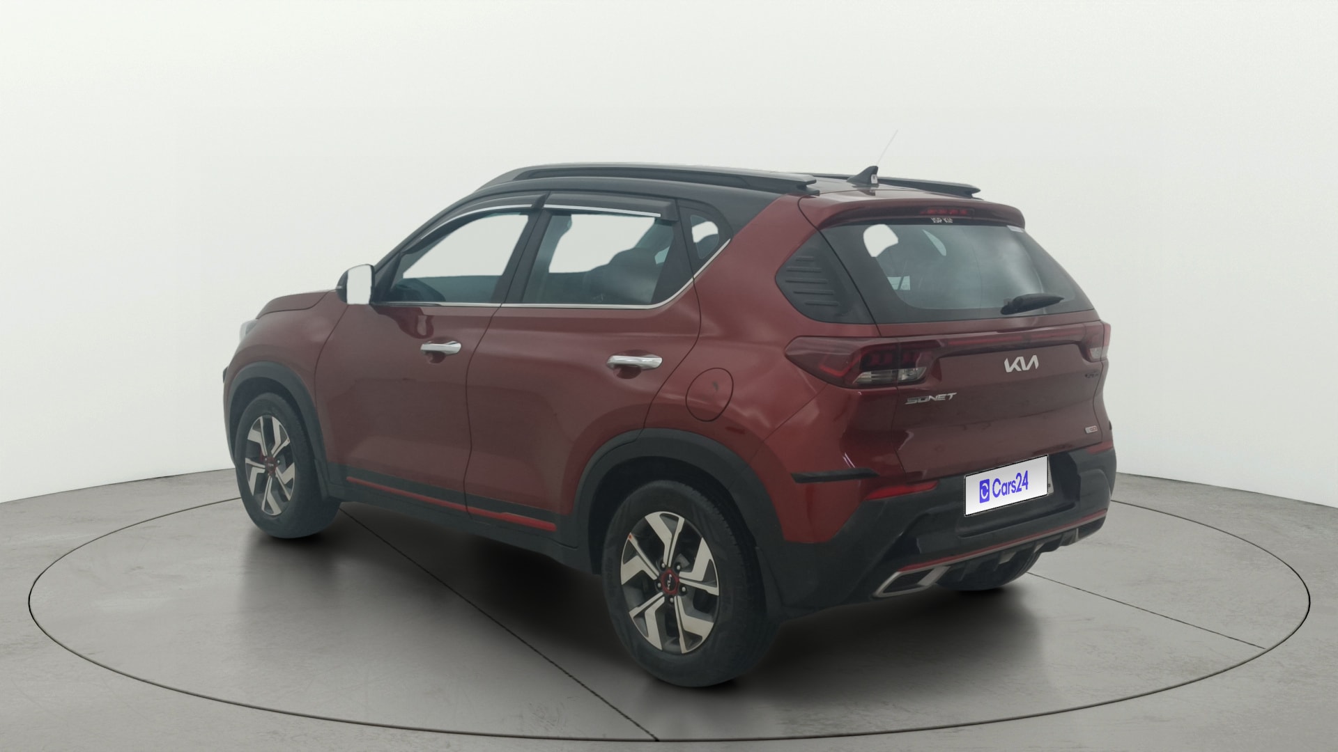 View 2021 Kia Sonet GTX Plus DCT Petrol Dual Tone Image 2 Used 2021 Kia Sonet GTX Plus DCT Petrol Dual Tone Image 2