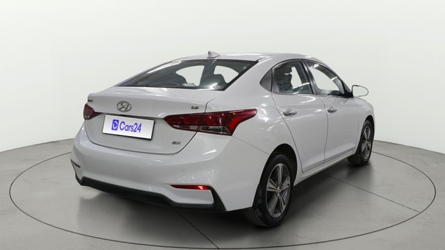View Hyundai Verna Image 45 Used Hyundai Verna Image 45