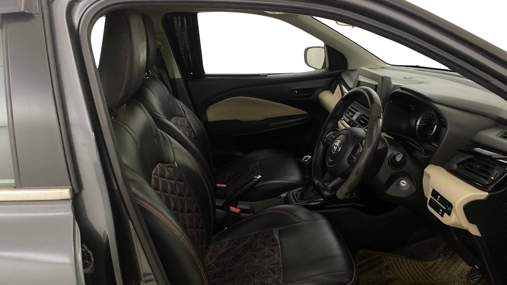 View 2024 Toyota Glanza S MT Image 26 Used 2024 Toyota Glanza S MT Image 26