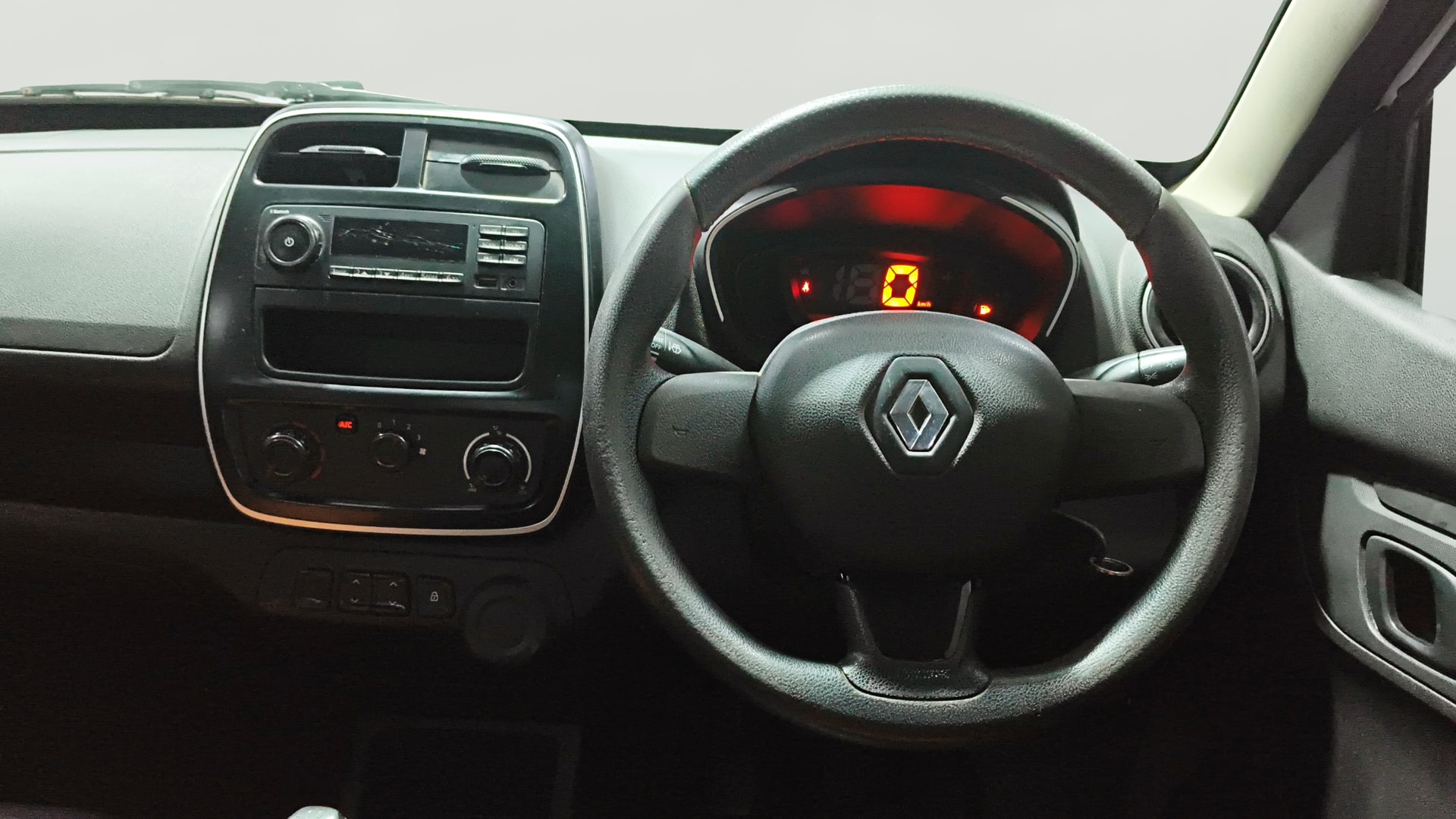 View 2019 Renault Kwid RXL Image 20 Used 2019 Renault Kwid RXL Image 20