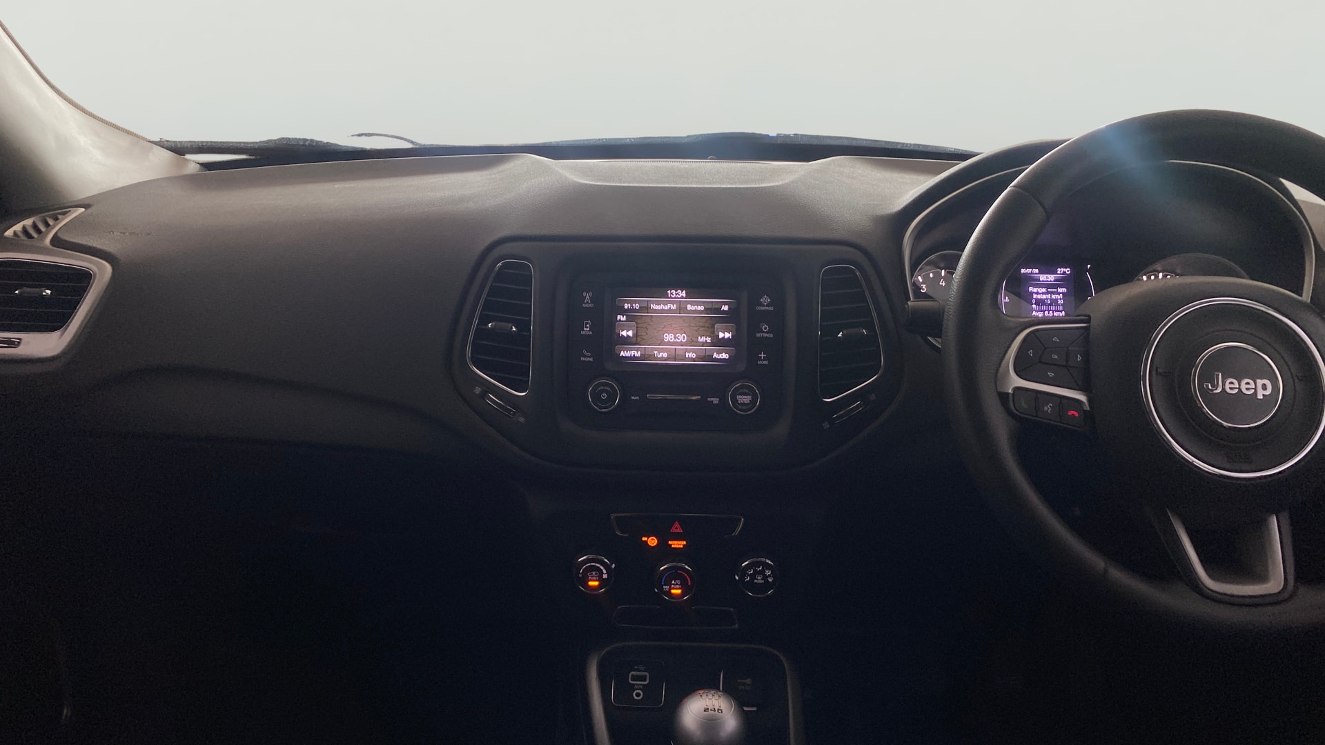 View 2018 Jeep Compass Sport 1.4 Multi AIR Petrol BS IV Image 17 Used 2018 Jeep Compass Sport 1.4 Multi AIR Petrol BS IV Image 17