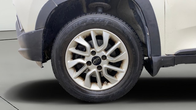 View Mahindra KUV100 Image 27 Used Mahindra KUV100 Image 27