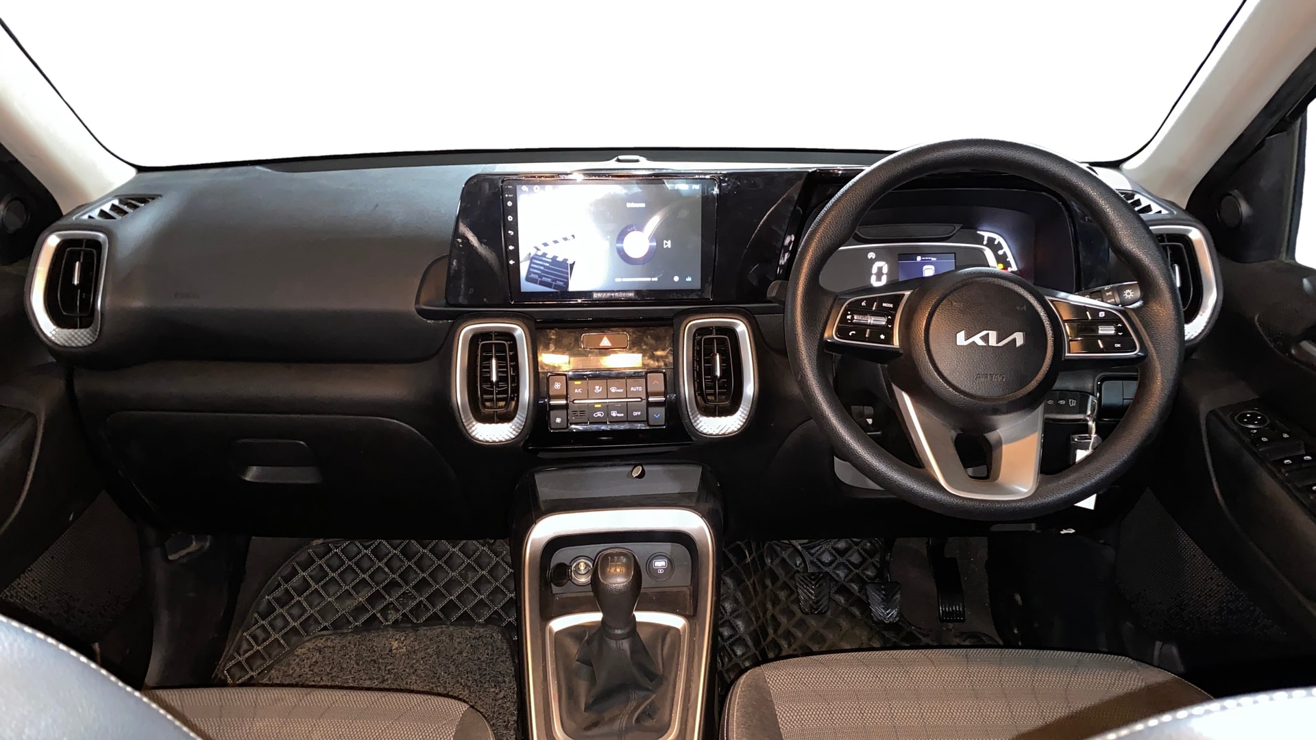 Used 2023 Kia Sonet Used 2023 Kia Sonet