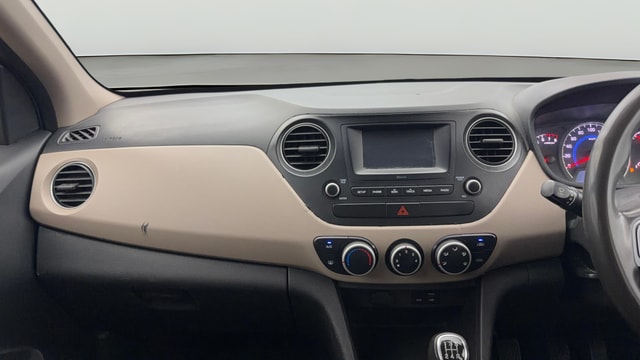 View Hyundai Grand i10 Image 17 Used Hyundai Grand i10 Image 17
