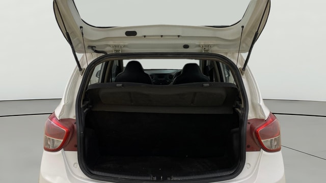View Hyundai Grand i10 Image 37 Used Hyundai Grand i10 Image 37