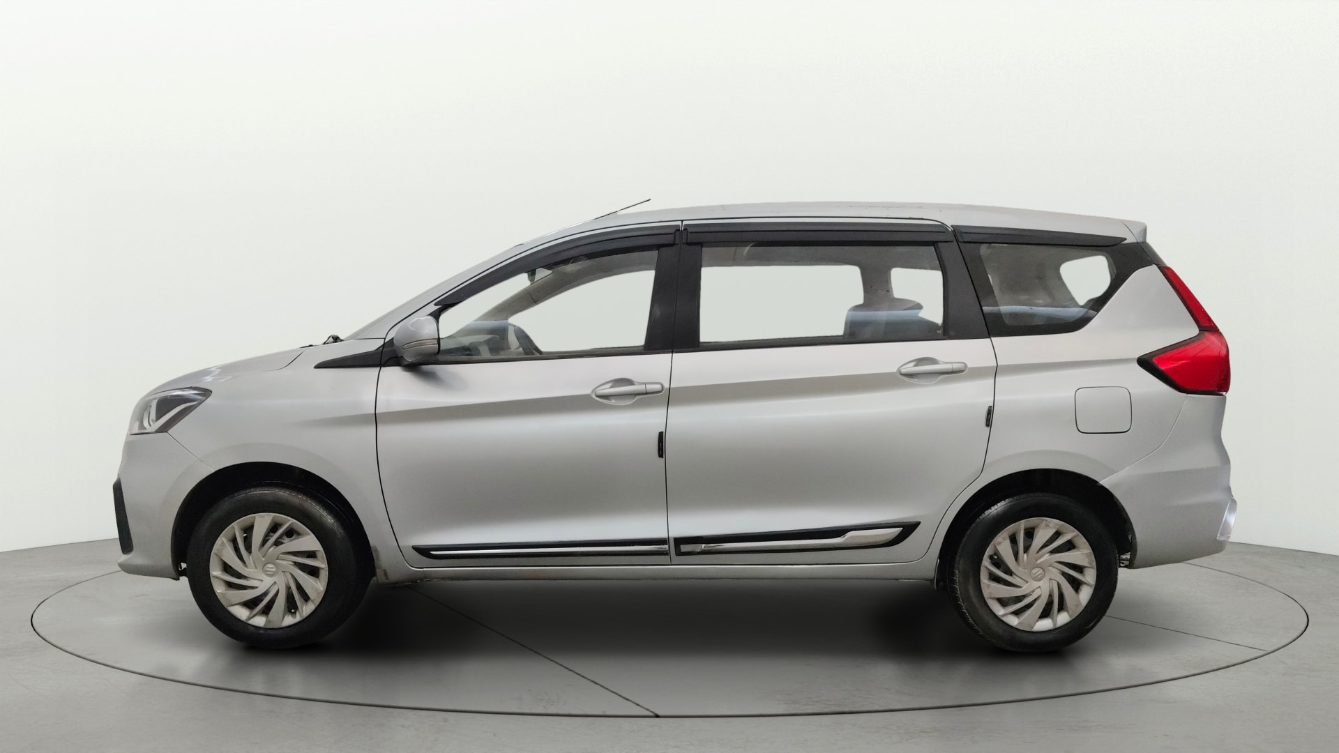 View 2023 Maruti Suzuki 1000 Base Variant Image 5 Used 2023 Maruti Suzuki 1000 Base Variant Image 5