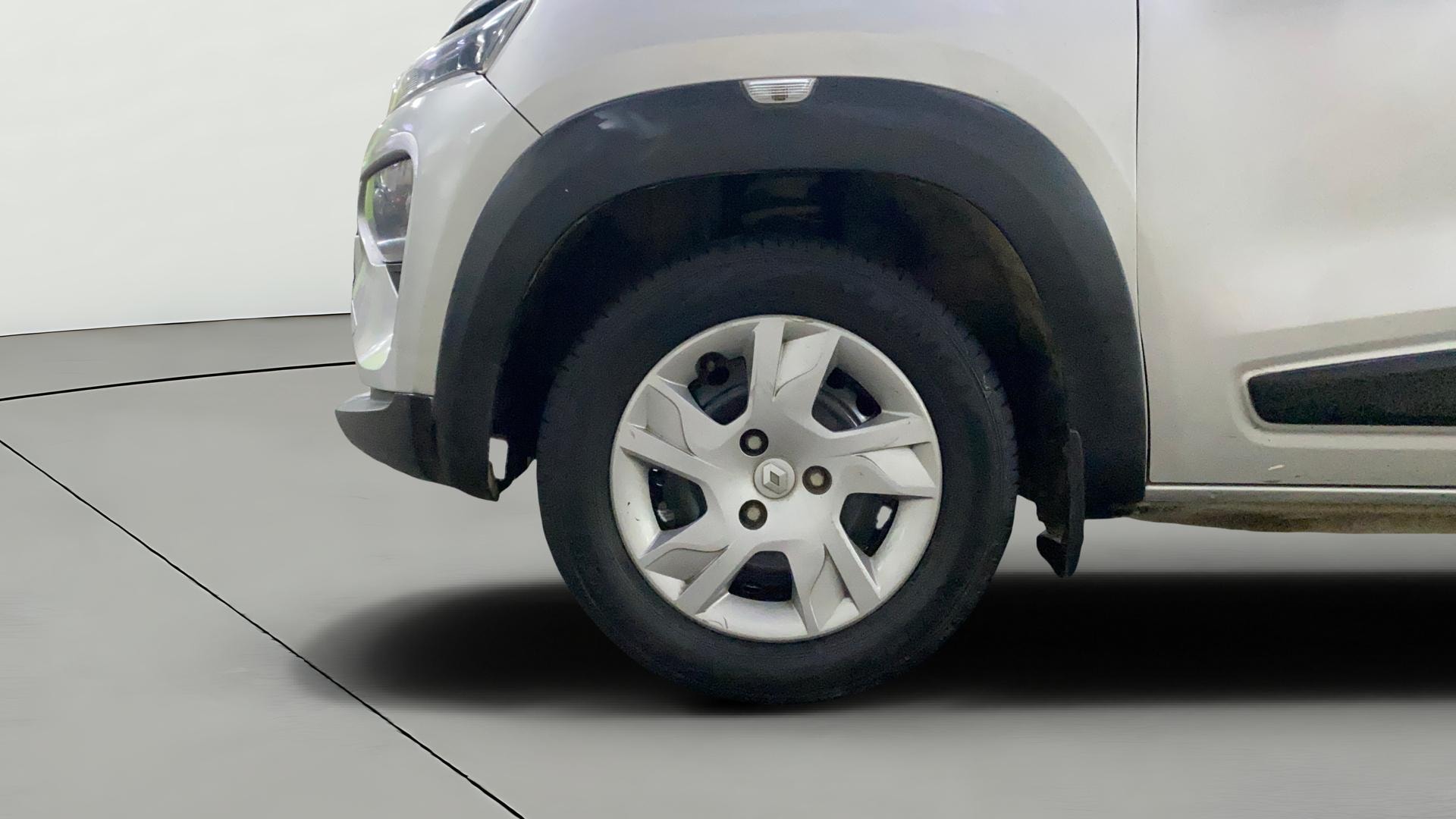 View 2021 Renault Kwid RXL 1.0 Image 32 Used 2021 Renault Kwid RXL 1.0 Image 32