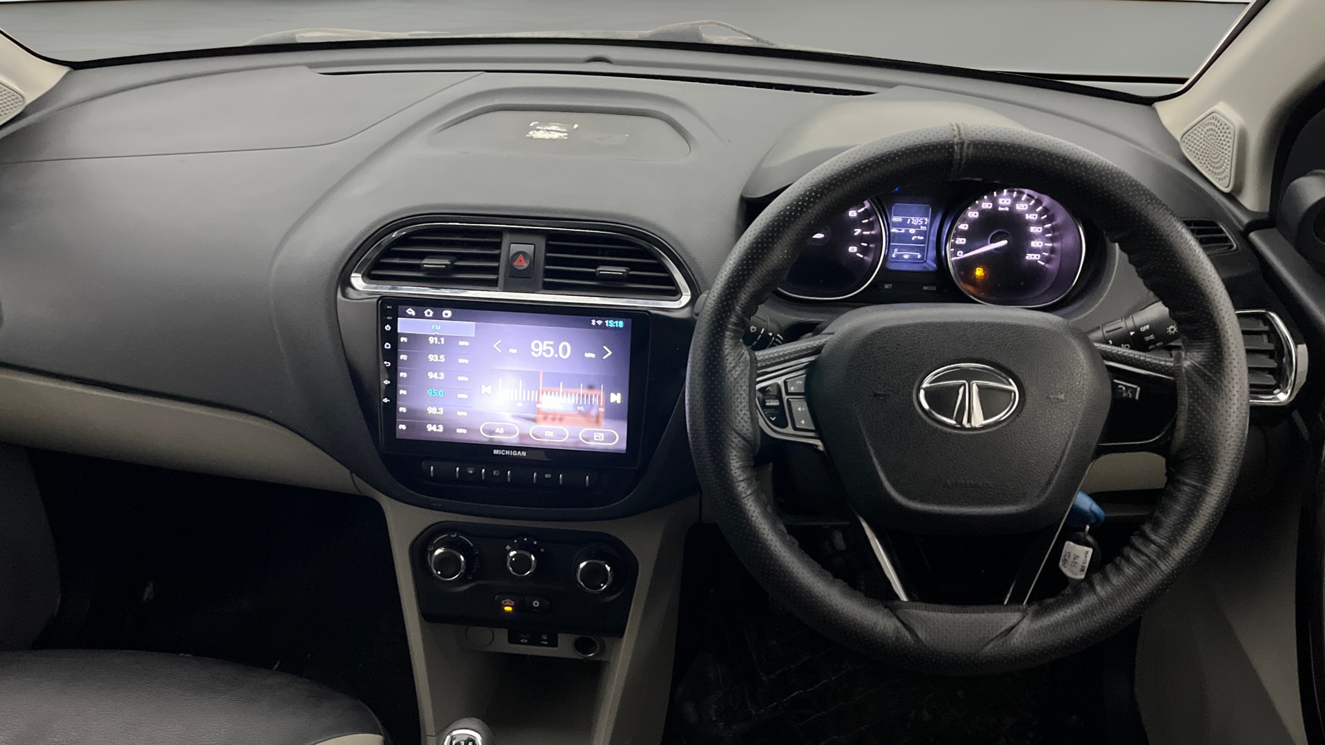 View 2019 Tata Tiago Revotorq XB Image 20 Used 2019 Tata Tiago Revotorq XB Image 20