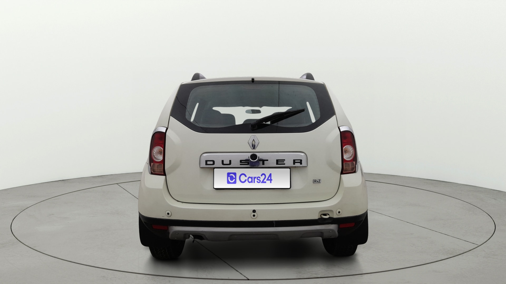 View 2015 Renault Duster Diesel 85PS 4x2 MT Image 41 Used 2015 Renault Duster Diesel 85PS 4x2 MT Image 41
