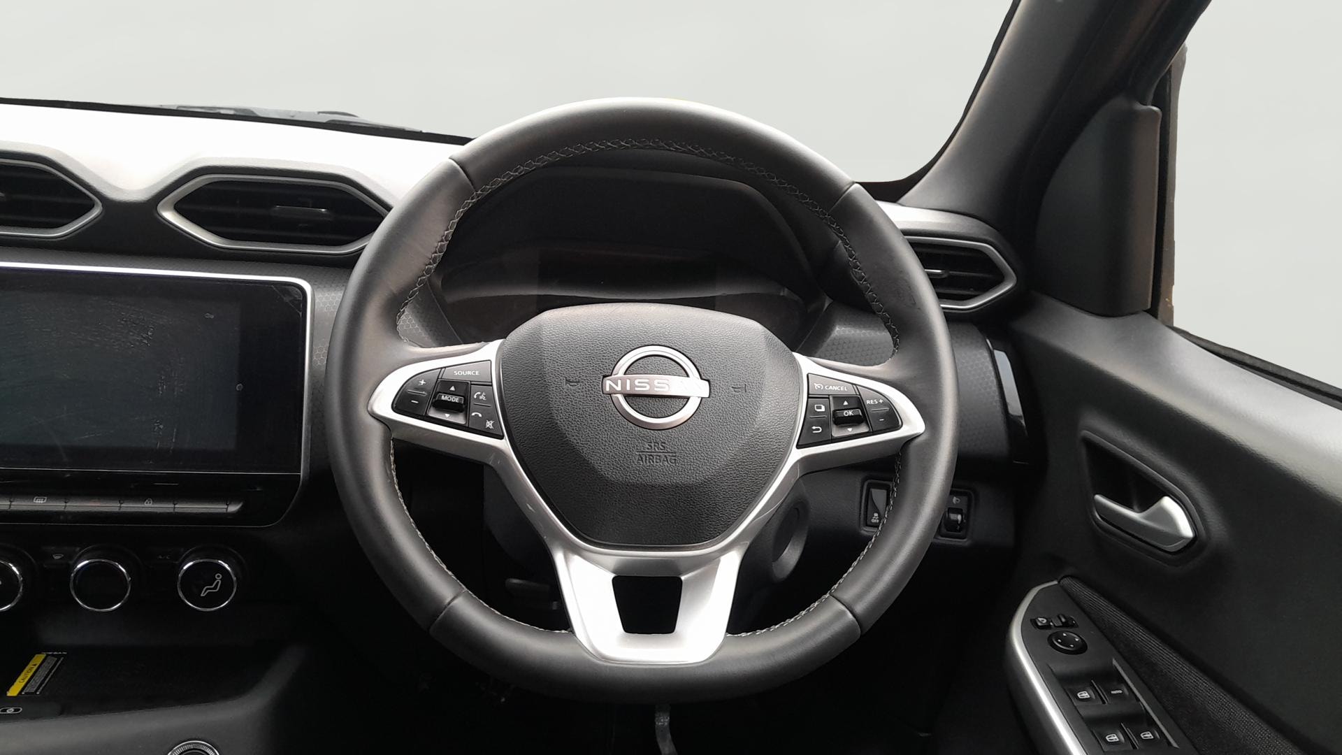 View 2024 Nissan Magnite Turbo XV Premium CVT Image 21 Used 2024 Nissan Magnite Turbo XV Premium CVT Image 21