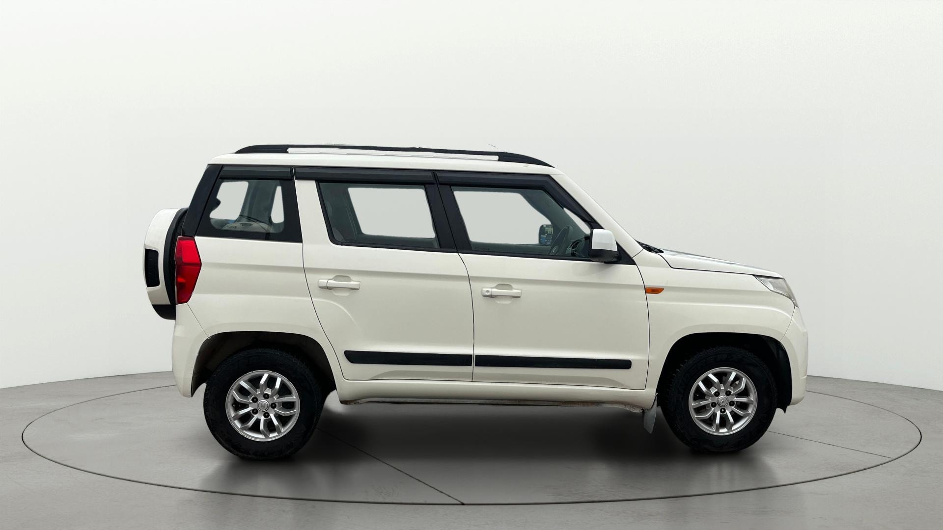 Used 2018 Mahindra TUV300 Used 2018 Mahindra TUV300