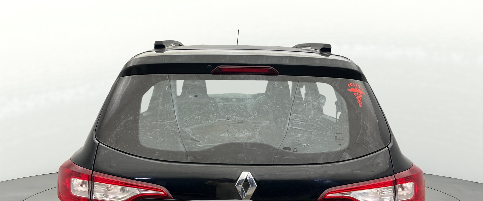View 2024 Renault Triber RXE Image 3 Used 2024 Renault Triber RXE Image 3