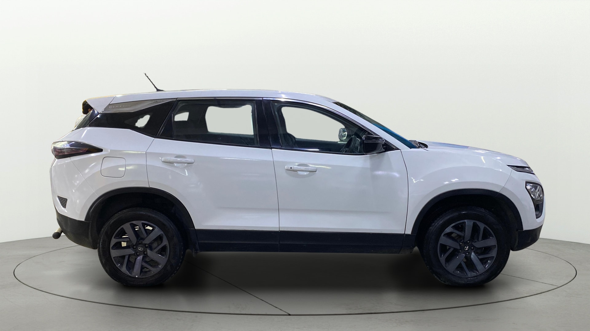 View 2022 Tata Harrier XE Image 8 Used 2022 Tata Harrier XE Image 8