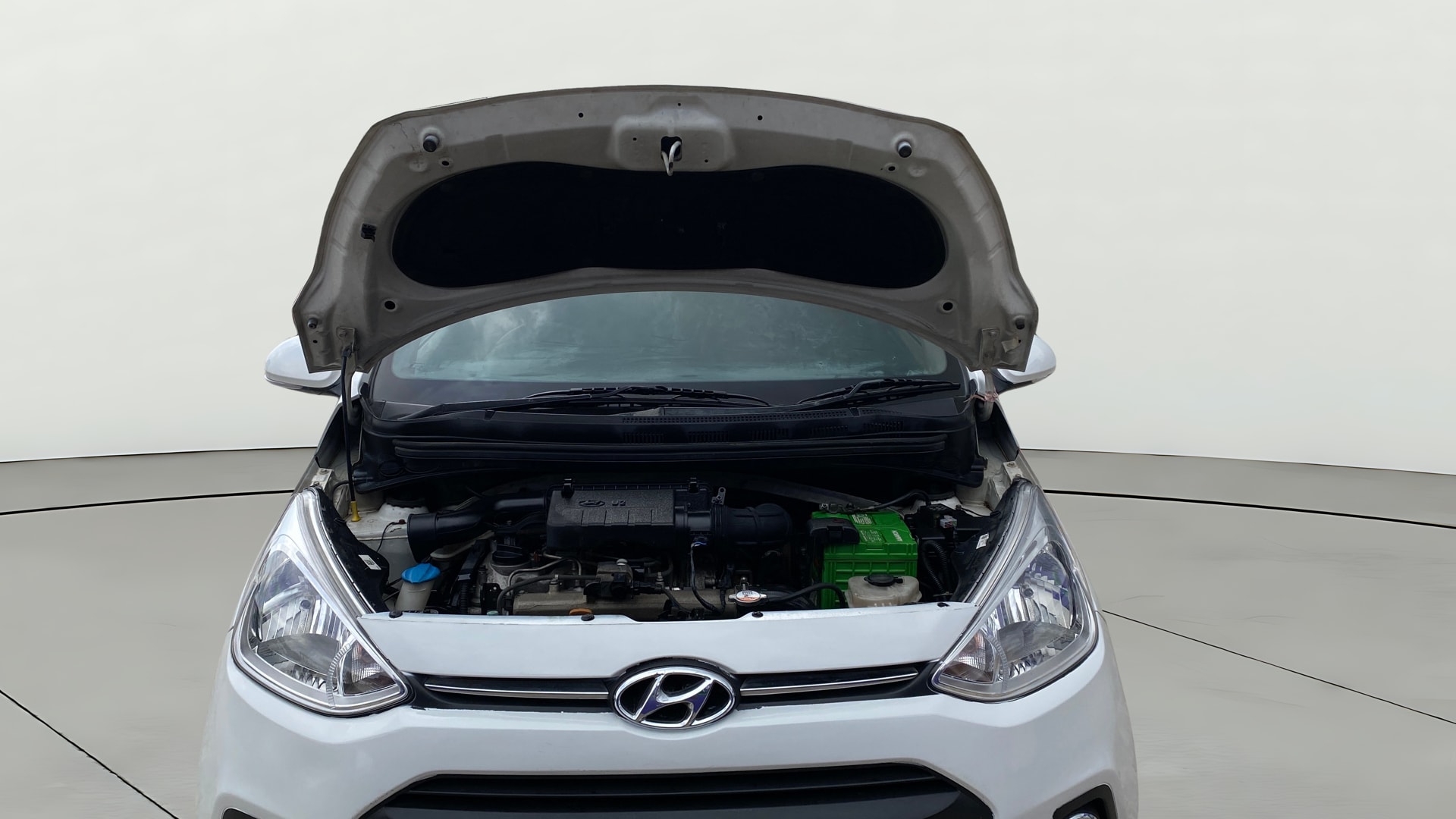 View 2016 Hyundai Xcent SX Diesel Image 34 Used 2016 Hyundai Xcent SX Diesel Image 34