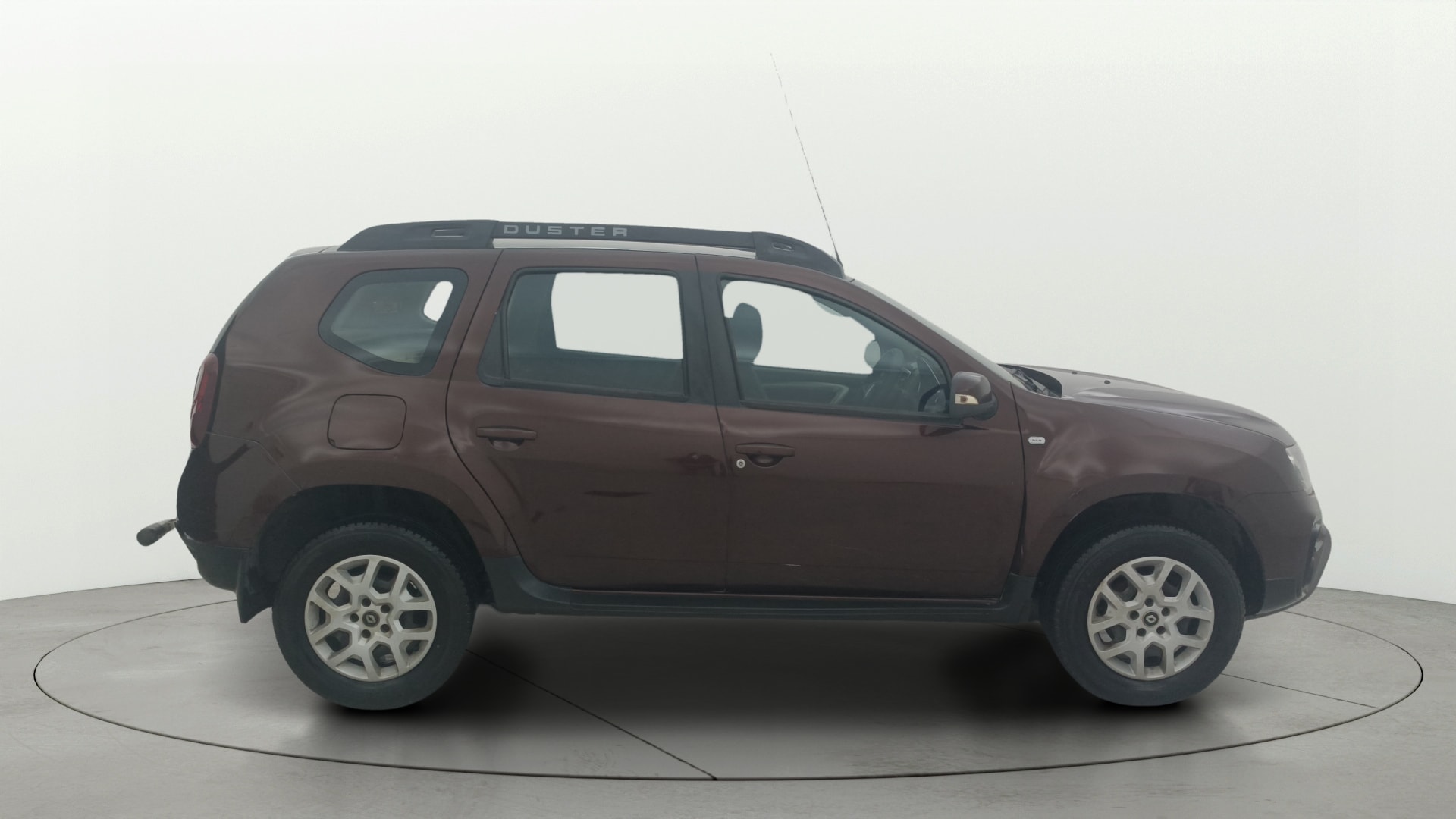View 2019 Renault Duster 85 PS RXS 4X2 MT Image 8 Used 2019 Renault Duster 85 PS RXS 4X2 MT Image 8
