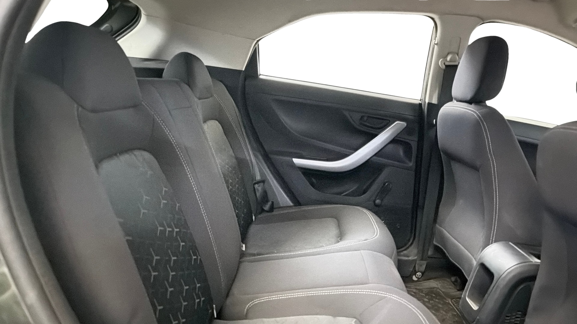 View 2022 Tata Nexon Revotron XE Image 29 Used 2022 Tata Nexon Revotron XE Image 29
