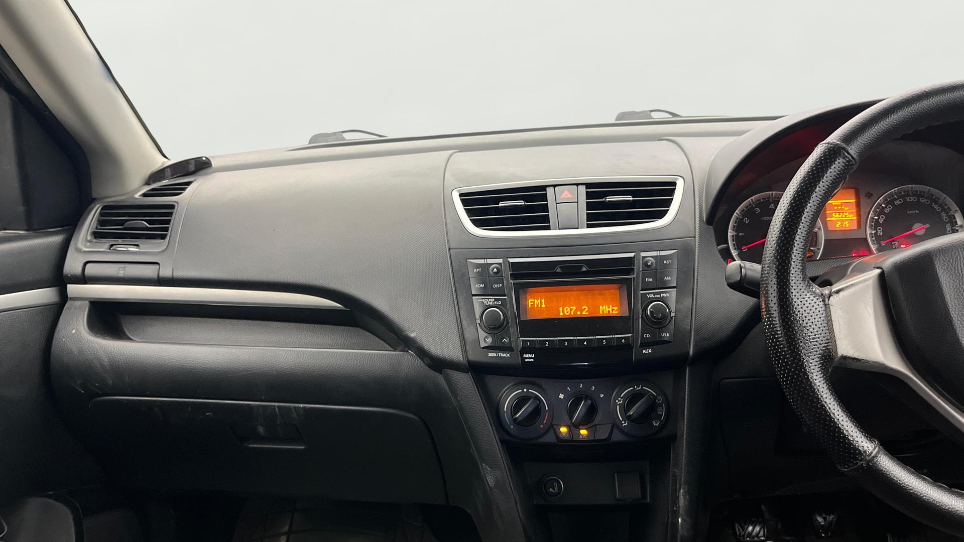 View 2015 Maruti Suzuki 1000 Base Variant Image 17 Used 2015 Maruti Suzuki 1000 Base Variant Image 17