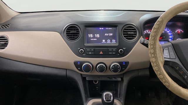 View Hyundai Xcent Image 17 Used Hyundai Xcent Image 17