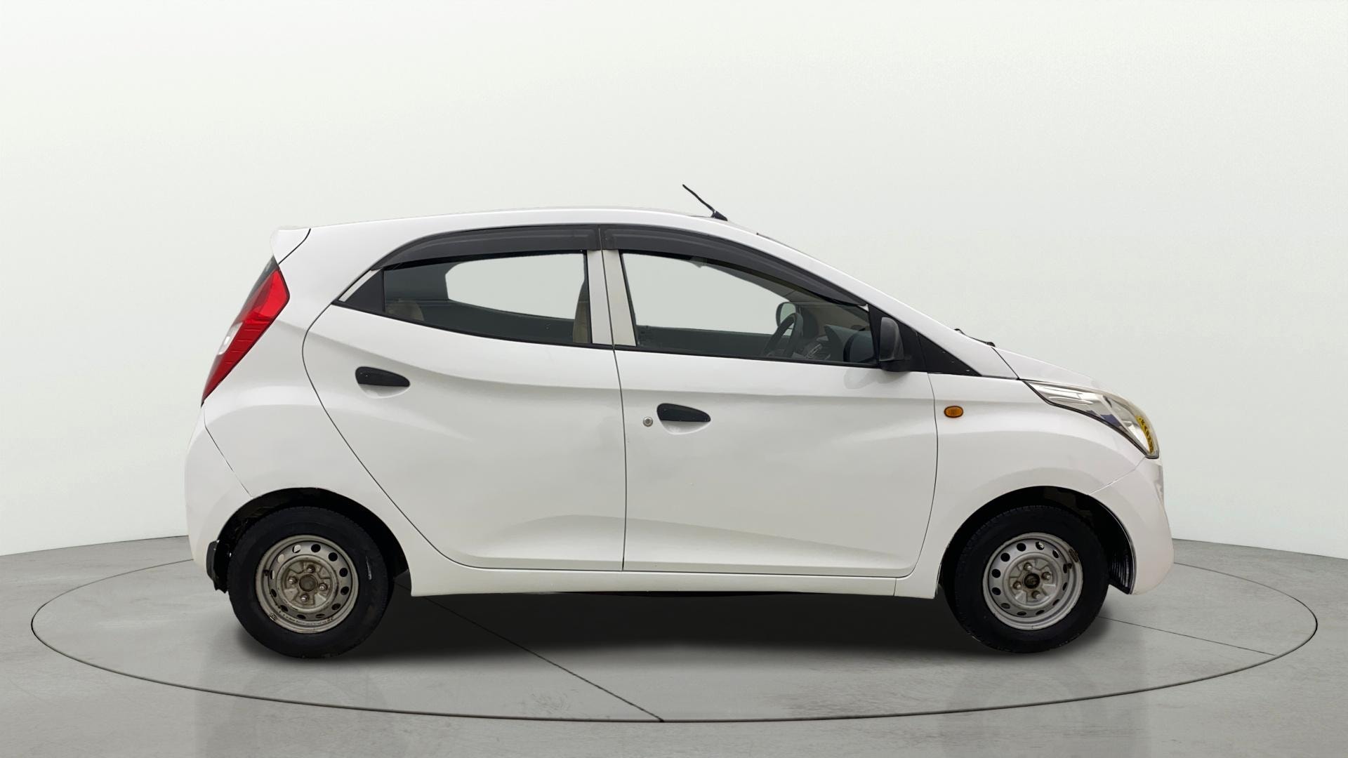 View 2016 Hyundai EON Era Plus Image 25 Used 2016 Hyundai EON Era Plus Image 25