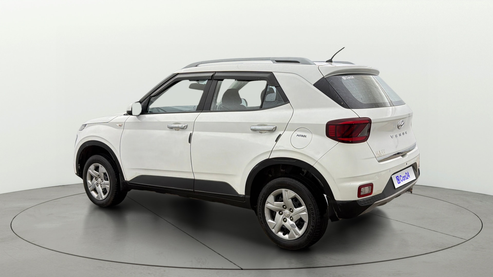 View 2021 Hyundai Venue S 1.2 Petrol Image 2 Used 2021 Hyundai Venue S 1.2 Petrol Image 2