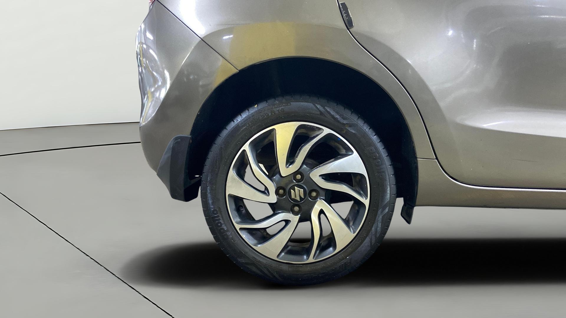 View 2020 Maruti Suzuki 1000 Base Variant Image 24 Used 2020 Maruti Suzuki 1000 Base Variant Image 24