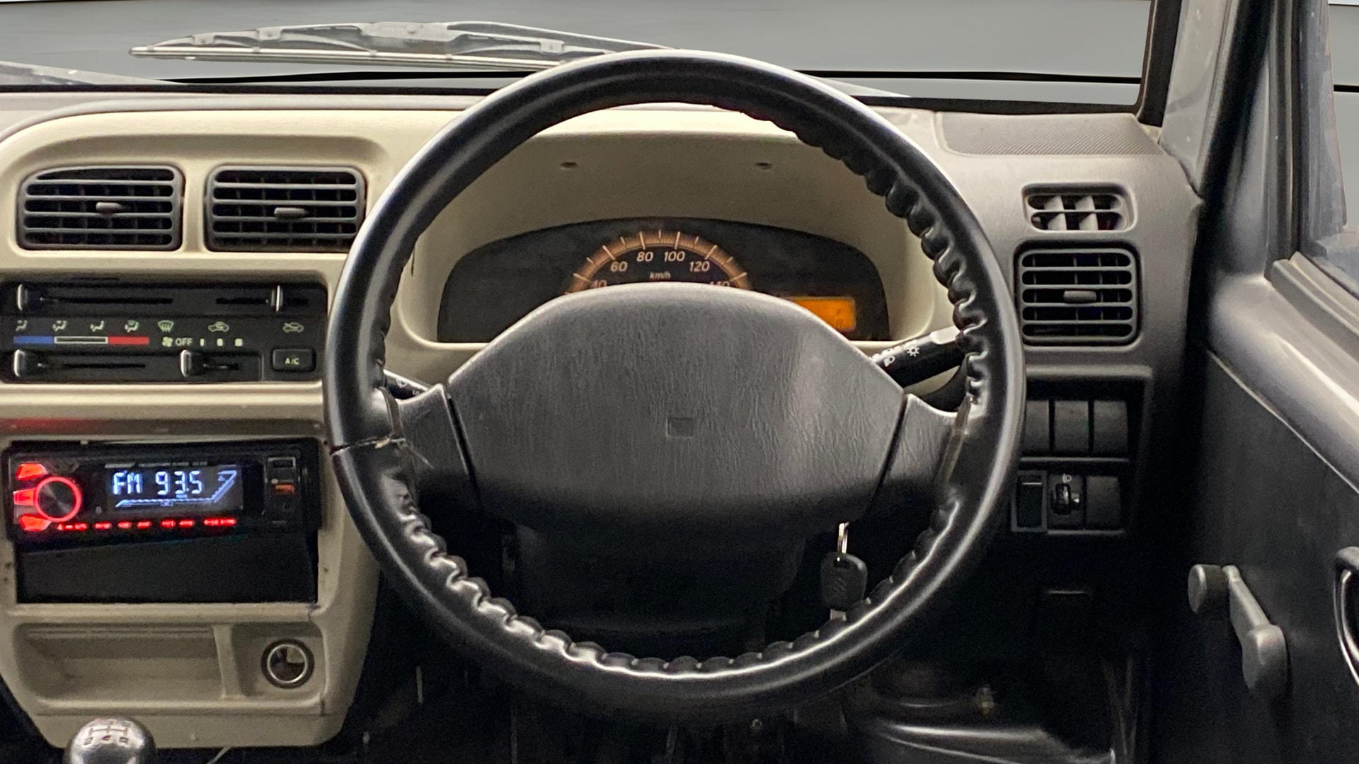 View 2019 Maruti Suzuki 1000 Base Variant Image 21 Used 2019 Maruti Suzuki 1000 Base Variant Image 21