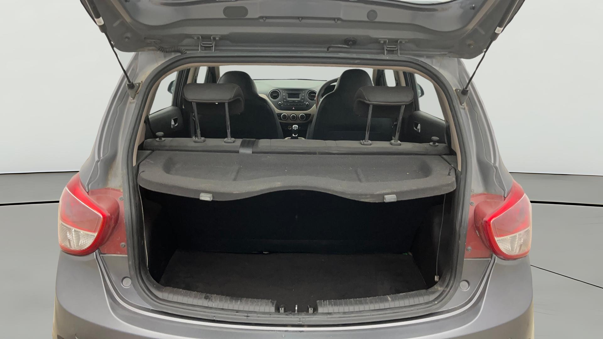 View 2016 Hyundai Grand i10 1.2 Asta Petrol Image 37 Used 2016 Hyundai Grand i10 1.2 Asta Petrol Image 37