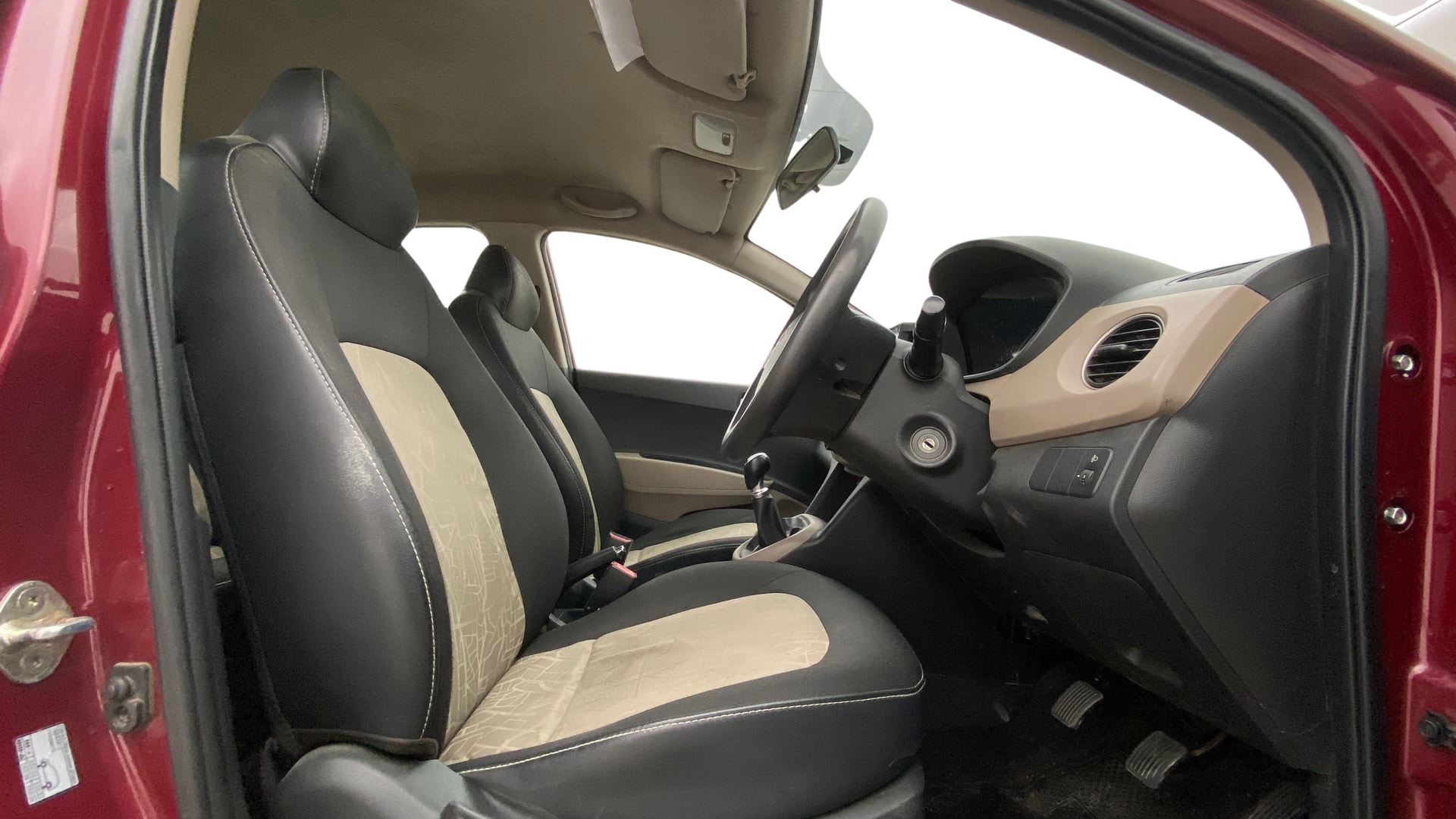 View 2015 Hyundai Grand i10 Sportz 1.2 Kappa Image 25 Used 2015 Hyundai Grand i10 Sportz 1.2 Kappa Image 25