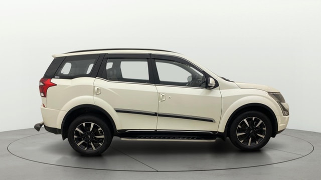 View Mahindra XUV500 Image 29 Used Mahindra XUV500 Image 29