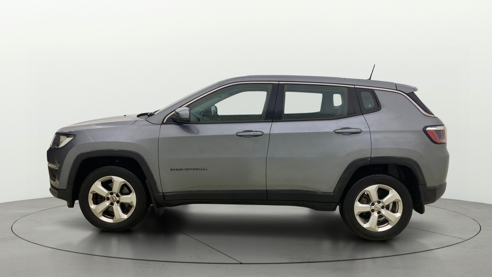 View 2020 Jeep Compass Longitude Plus 2.0 AT Diesel Image 6 Used 2020 Jeep Compass Longitude Plus 2.0 AT Diesel Image 6