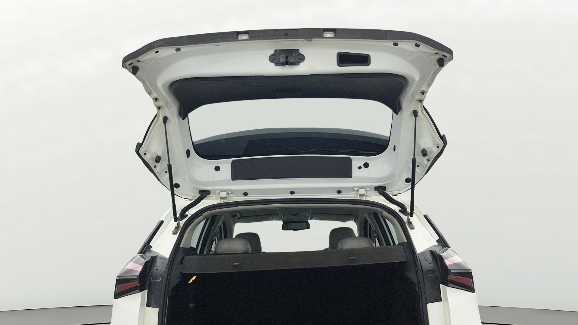 View 2023 Tata Nexon Revotron XE Image 31 Used 2023 Tata Nexon Revotron XE Image 31