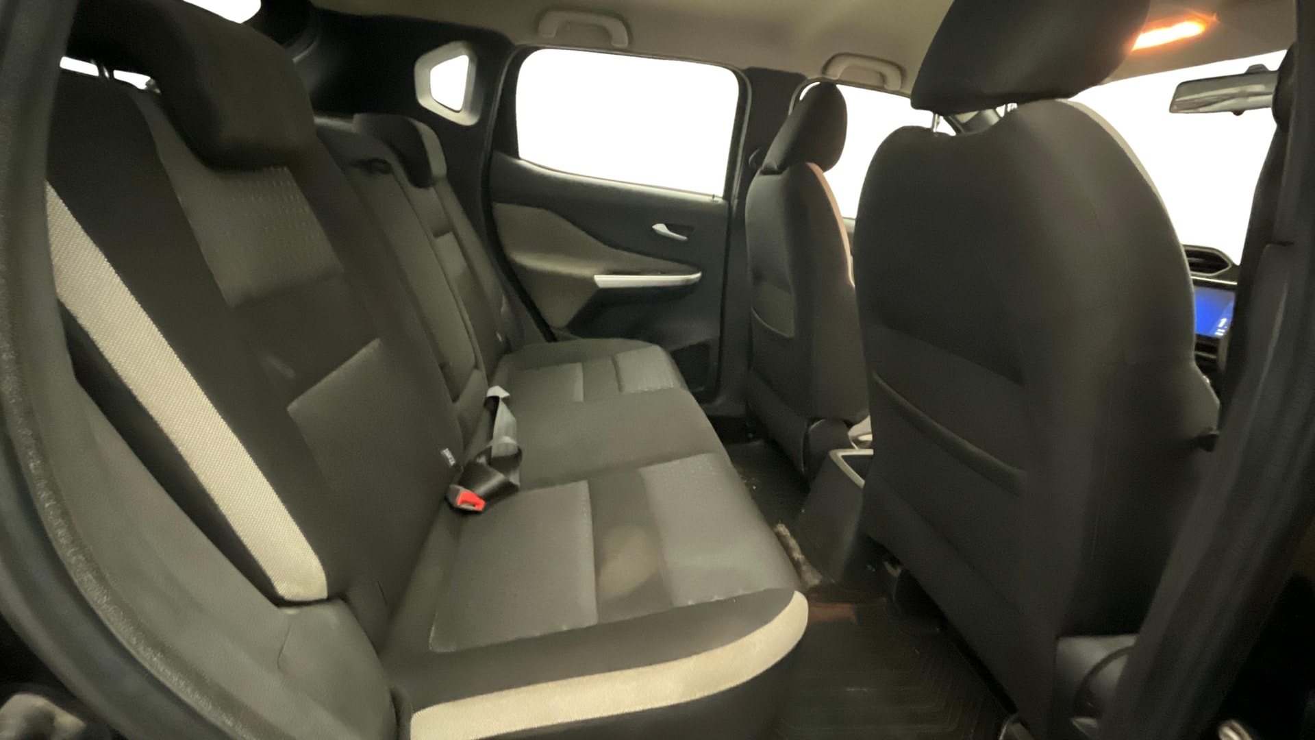View 2023 Nissan Magnite XV Image 35 Used 2023 Nissan Magnite XV Image 35