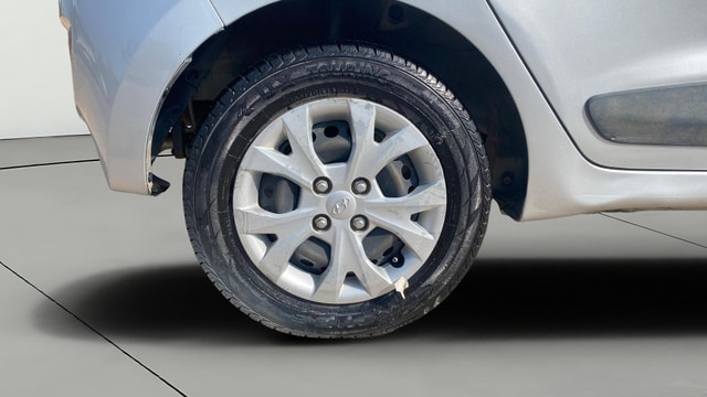 View Hyundai Grand i10 Image 23 Used Hyundai Grand i10 Image 23
