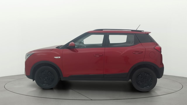 View Mahindra XUV300 Image 5 Used Mahindra XUV300 Image 5