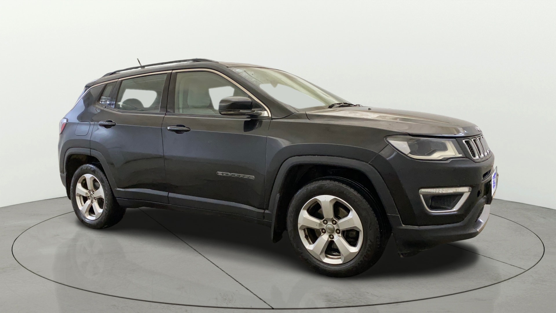 View 2017 Jeep Compass Limited (O)1.4 Multi AIR Petrol DDCT AT BS IV Image 37 Used 2017 Jeep Compass Limited (O)1.4 Multi AIR Petrol DDCT AT BS IV Image 37