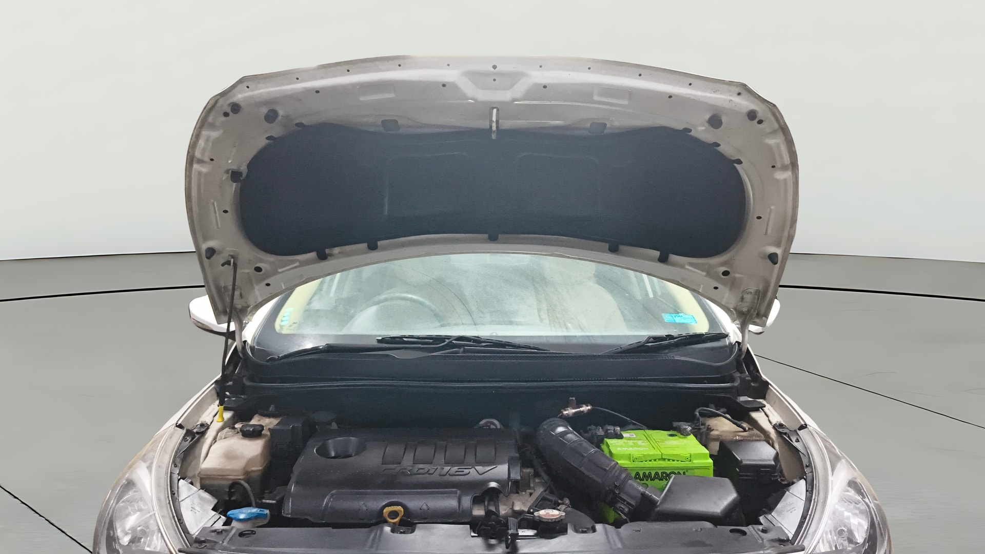 View 2014 Hyundai Fluidic Verna 1.6 CRDI SX Image 33 Used 2014 Hyundai Fluidic Verna 1.6 CRDI SX Image 33
