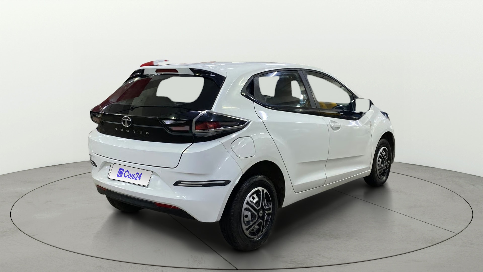 View 2022 Tata Altroz XE Petrol Image 41 Used 2022 Tata Altroz XE Petrol Image 41