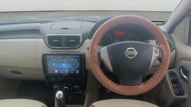 View Nissan Terrano Image 12 Used Nissan Terrano Image 12