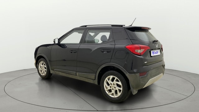 View Mahindra XUV300 Image 2 Used Mahindra XUV300 Image 2