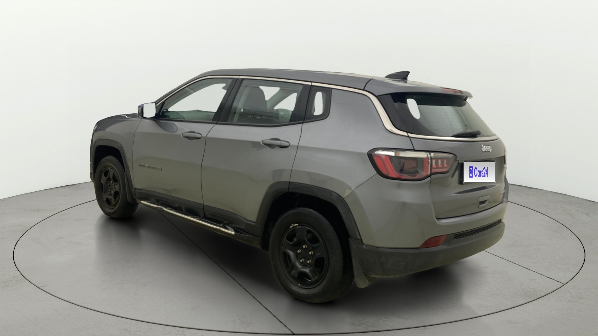 View 2018 Jeep Compass Sport 1.4 Multi AIR Petrol BS IV Image 2 Used 2018 Jeep Compass Sport 1.4 Multi AIR Petrol BS IV Image 2
