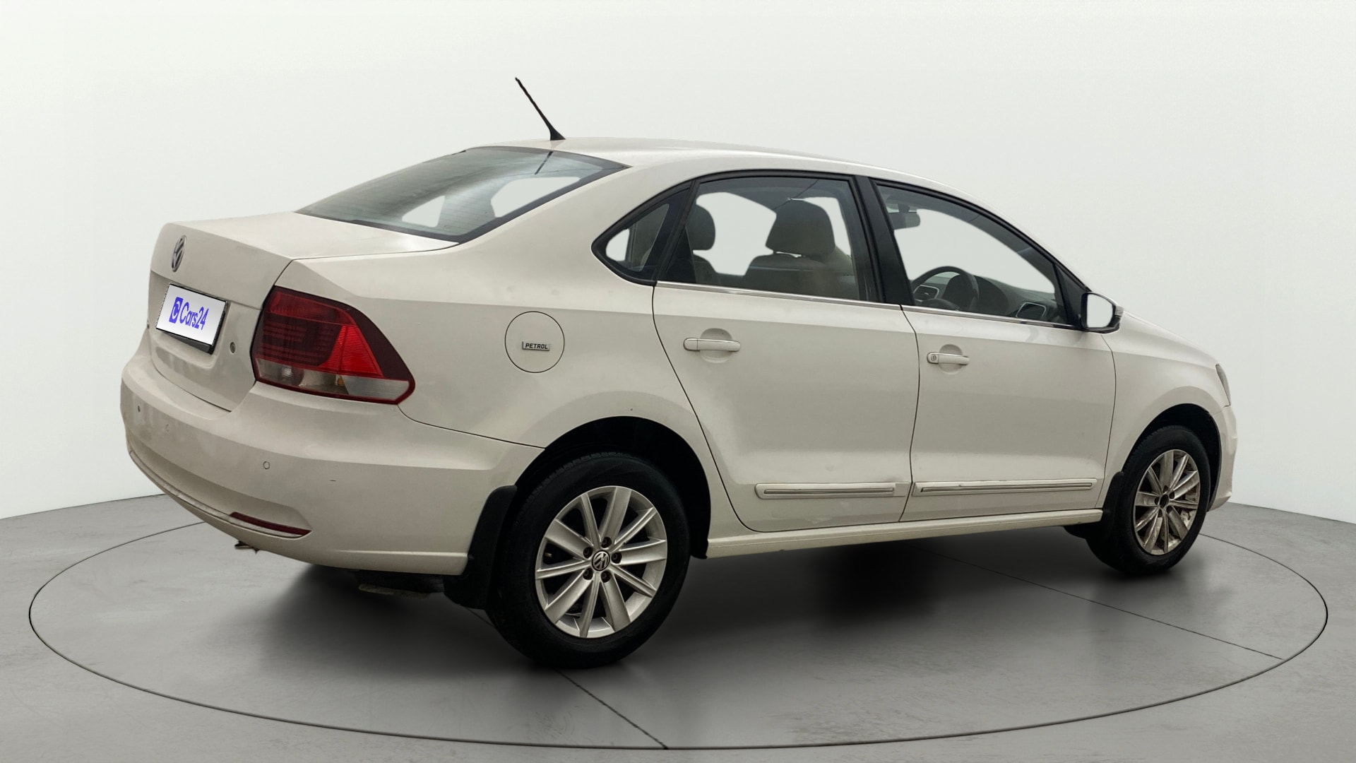 View 2016 Volkswagen Vento 1.2 L TSI Comfortline Petrol AT Image 43 Used 2016 Volkswagen Vento 1.2 L TSI Comfortline Petrol AT Image 43