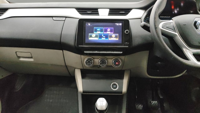 View Renault Triber Image 33 Used Renault Triber Image 33